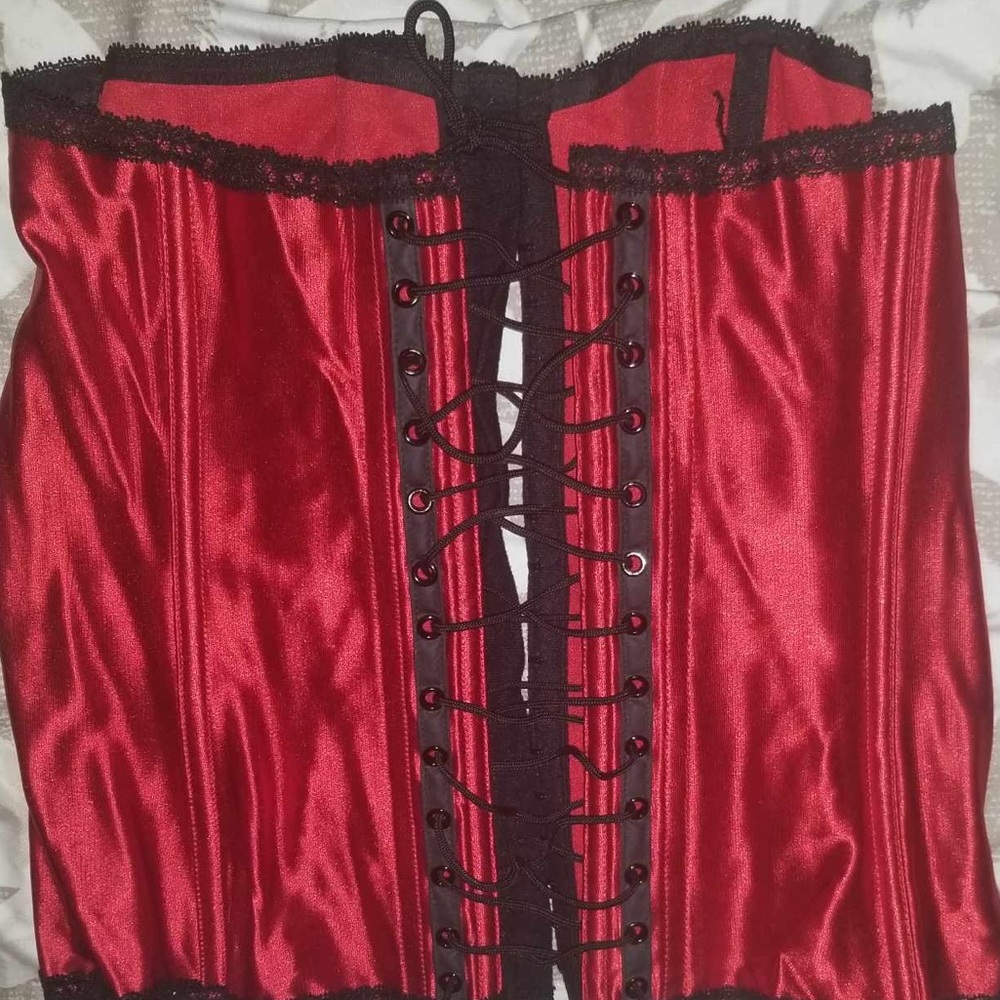 XL corset - Picture 2 of 2